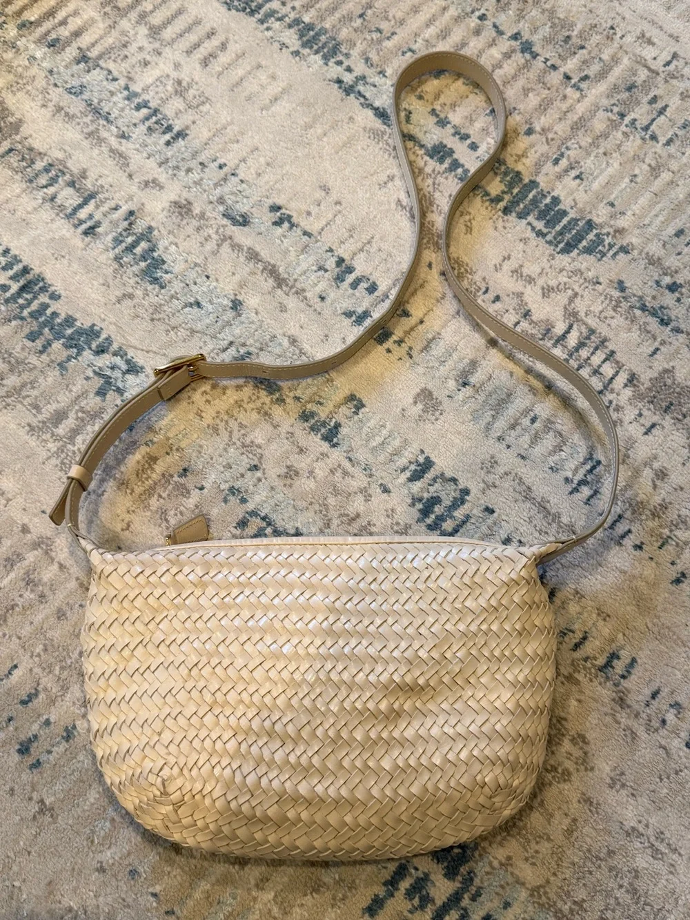 Madewell Woven Straw Crossbody Bag in Cream with Adjustable Strap